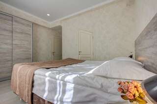 Отель Karagat Hotel Каракол Таунхаус с 3 спальнями-13